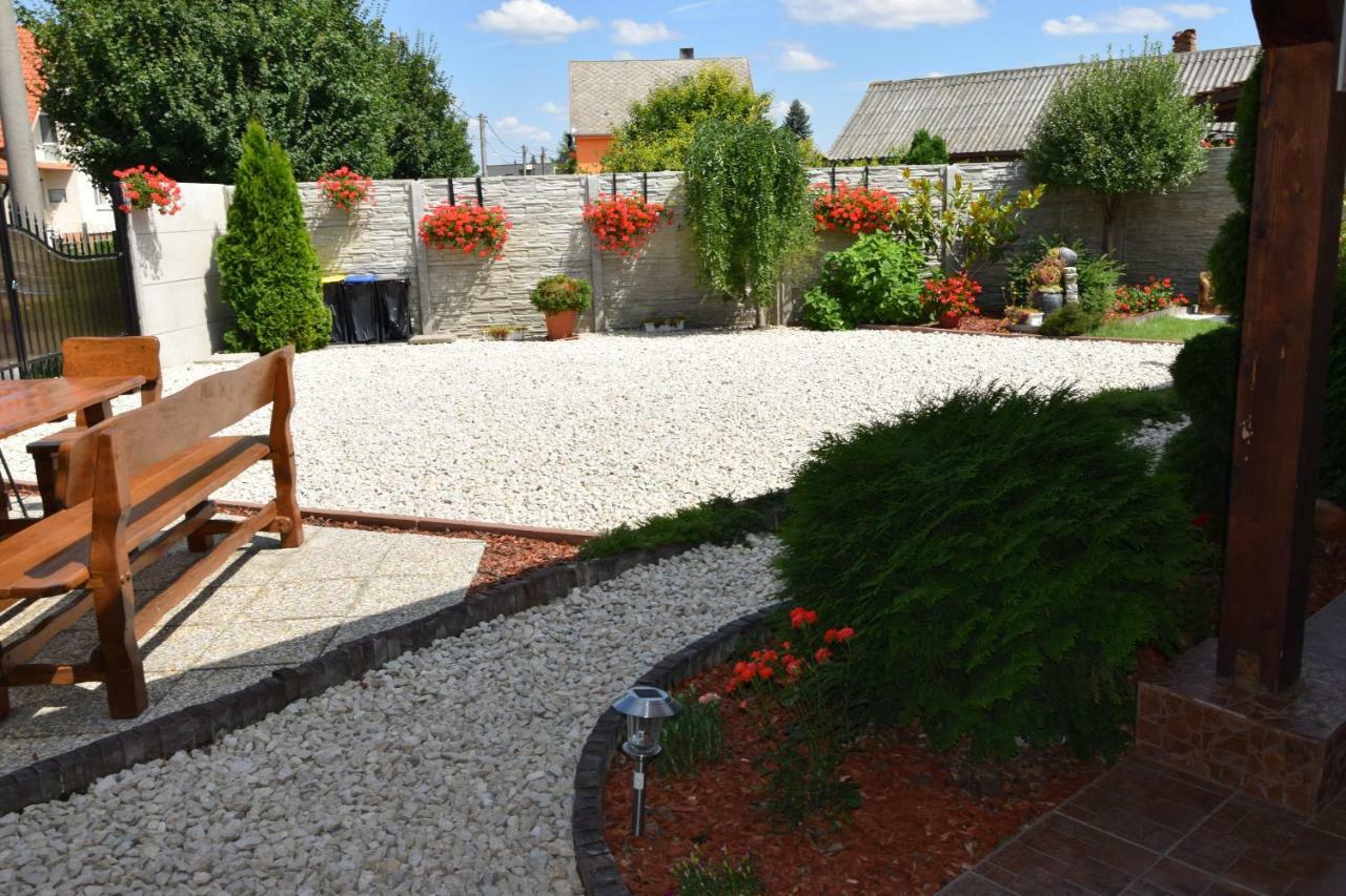 Belany Studios Veľký Meder Εξωτερικό φωτογραφία